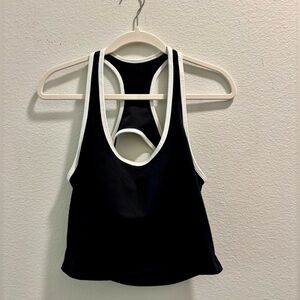 NWT GapFit Power Racerback Brami, size L, black + white